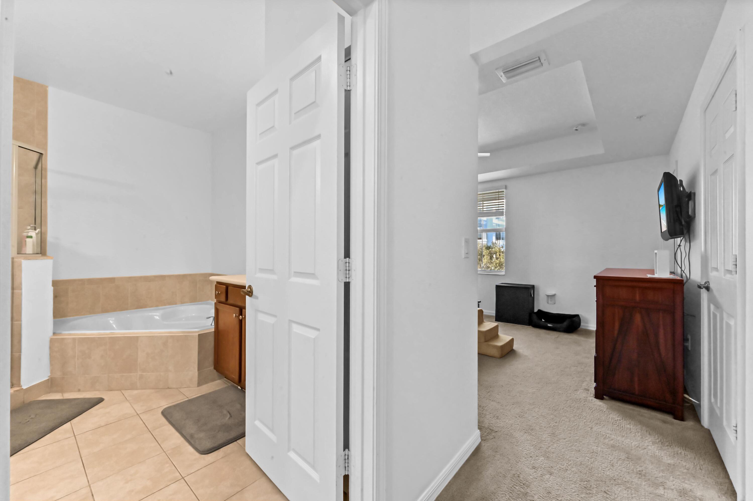 Renaissance Commons - Residential