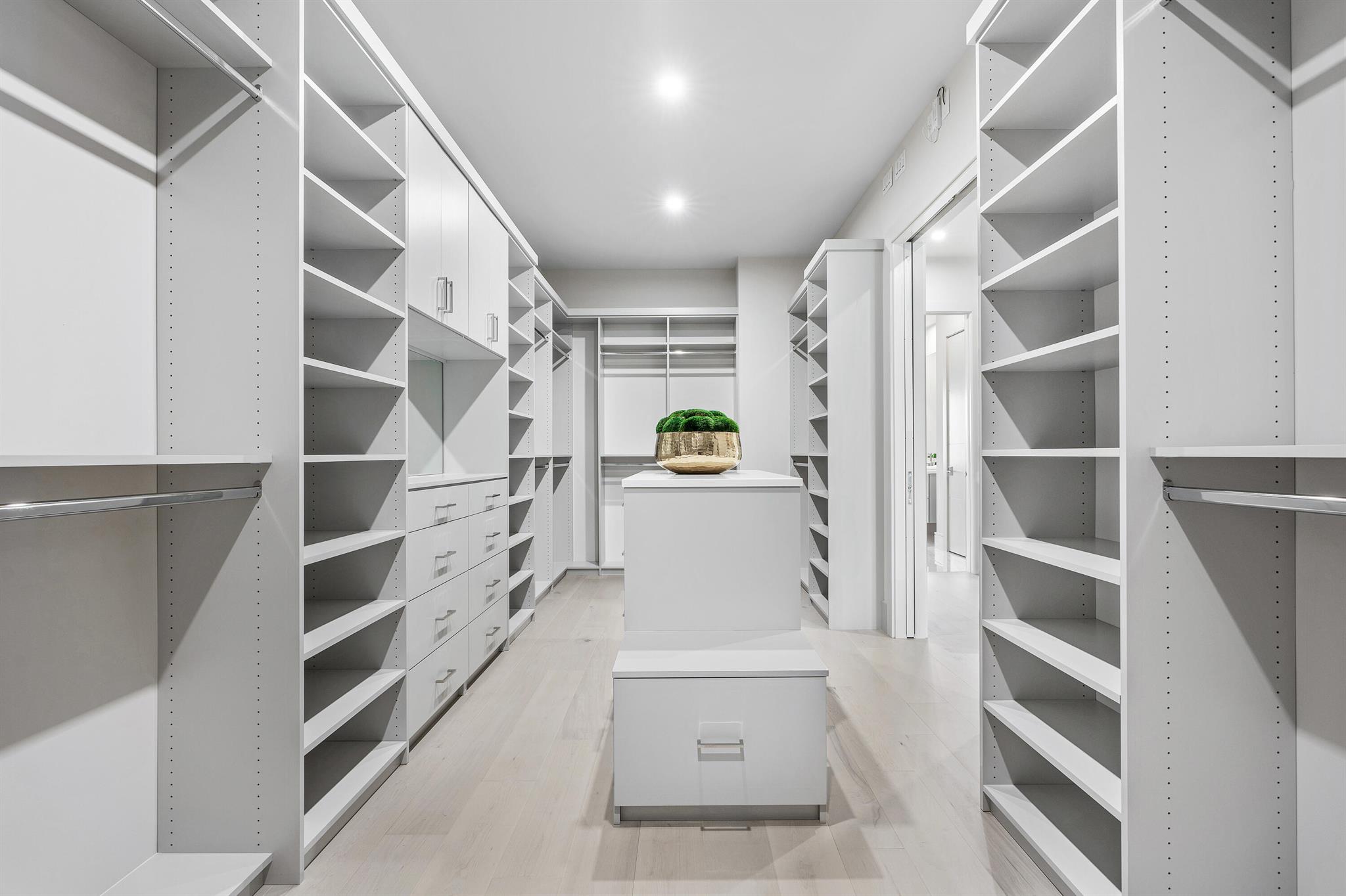 DELRAY RIDGE - Residential