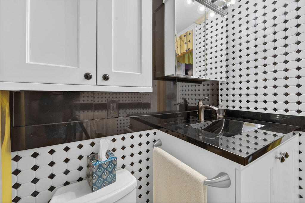 OCEANSIDE APARTMENTS CO-OP - Residential