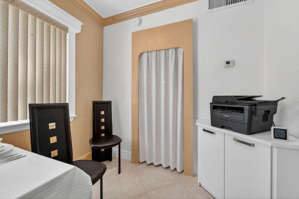 OCEANSIDE APARTMENTS CO-OP - Residential