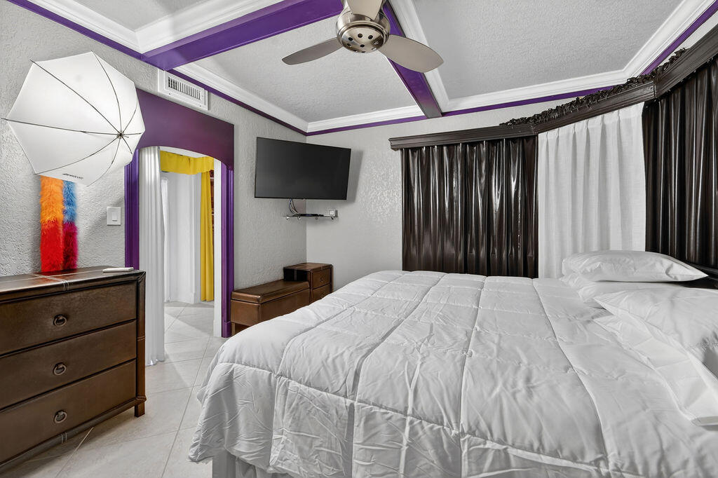 OCEANSIDE APARTMENTS CO-OP - Residential