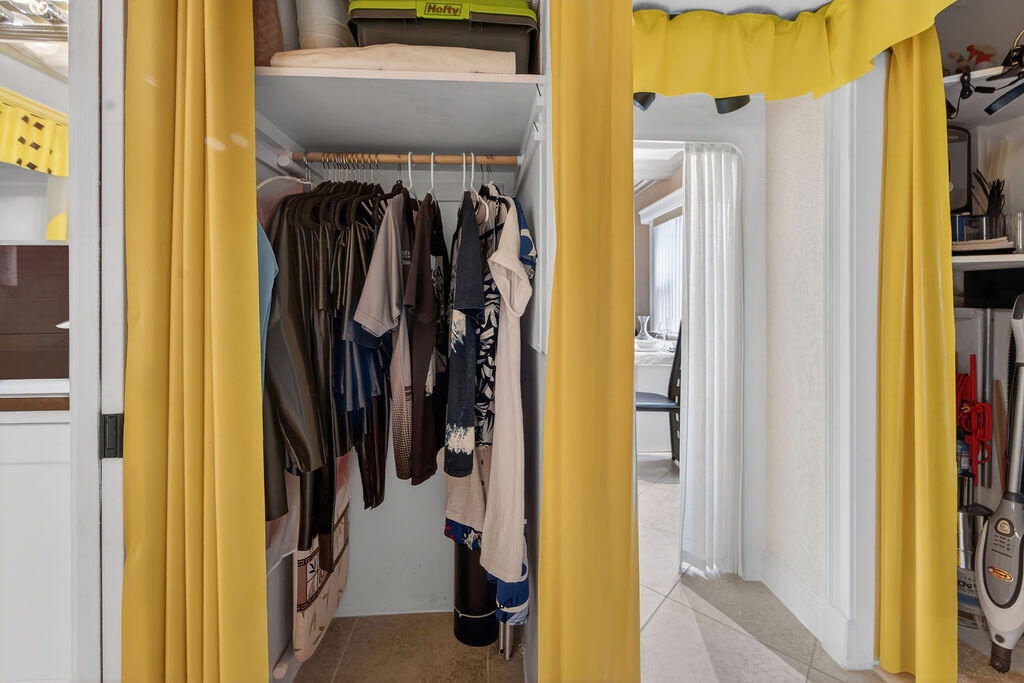 OCEANSIDE APARTMENTS CO-OP - Residential