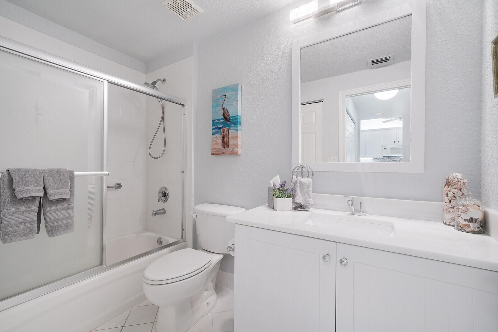 SOUTHAMPTON B CONDOMINIUM - Residential