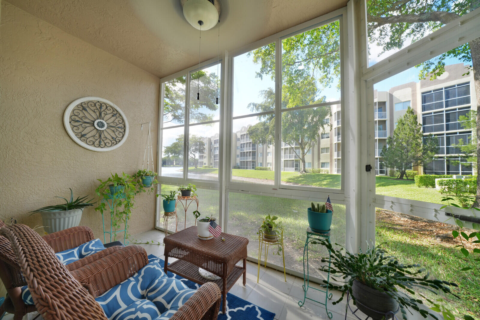 SOUTHAMPTON B CONDOMINIUM - Residential