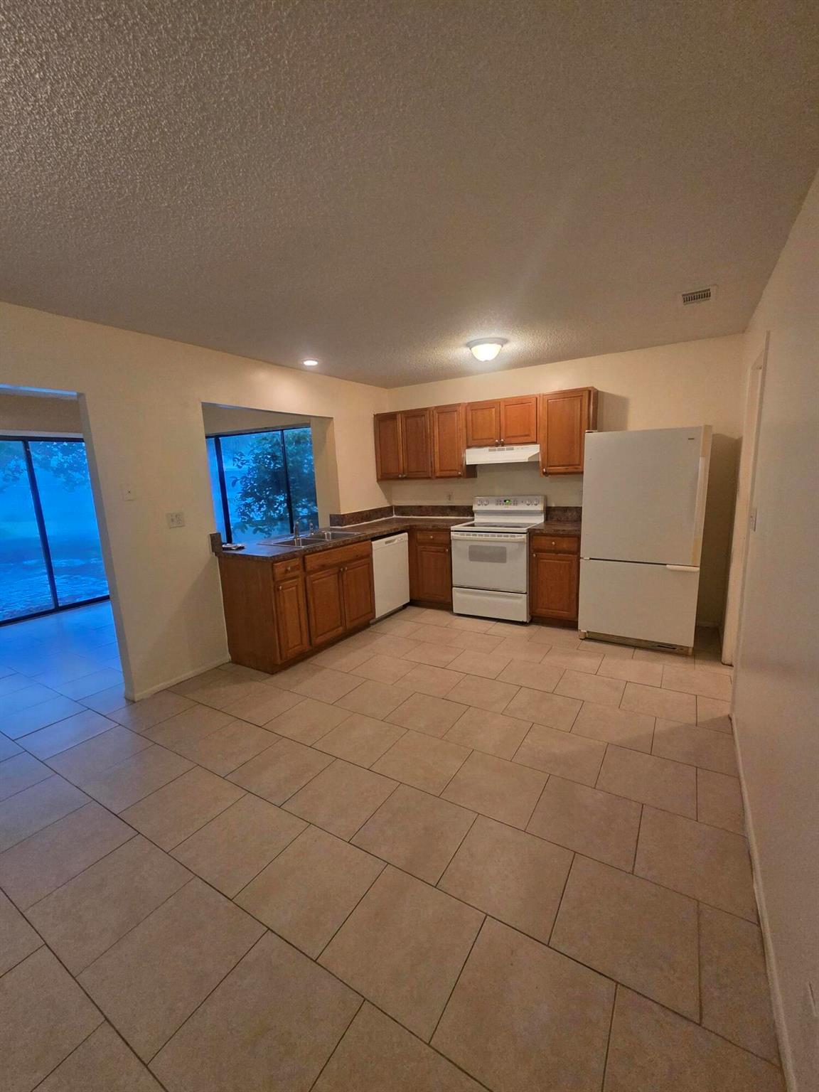 SOUTH PORT ST LUCIE UNIT - Residential Lease