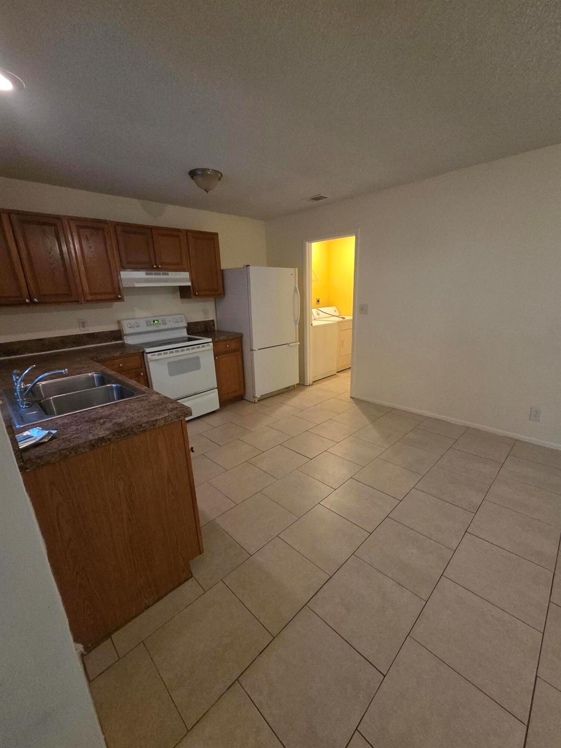 SOUTH PORT ST LUCIE UNIT - Residential Lease