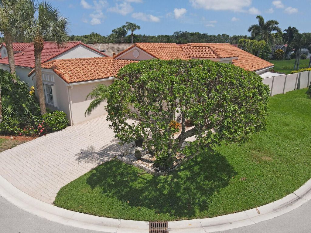 Photo of 7158 Foxworth Court, Boynton Beach, FL 33437 (MLS # R11096779)