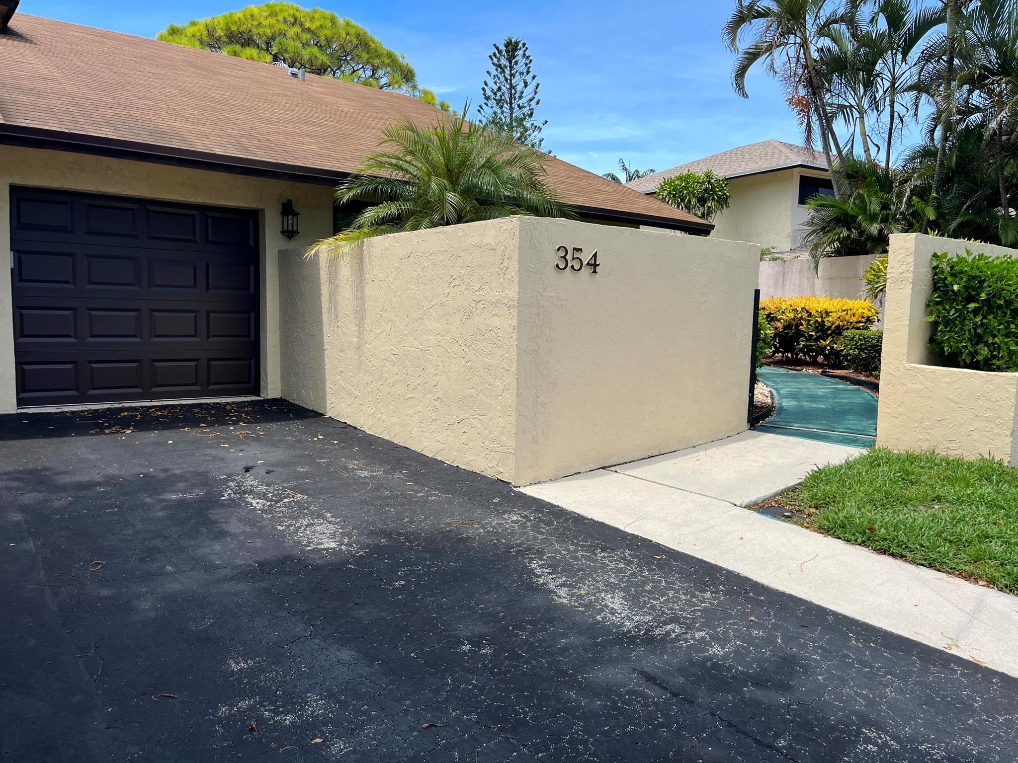 HOMEWOOD LAKES SEC D - Residential Lease