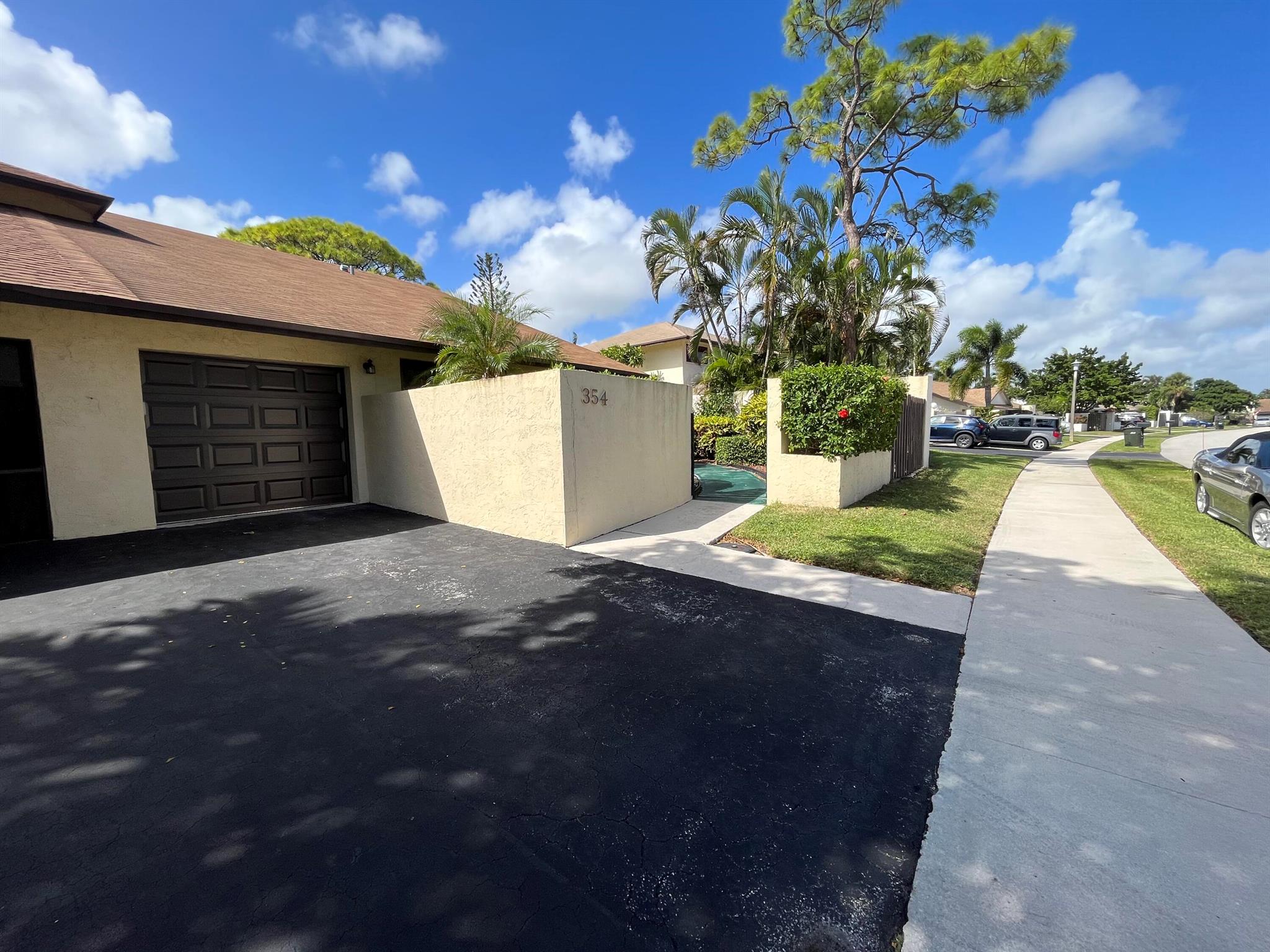 HOMEWOOD LAKES SEC D - Residential Lease