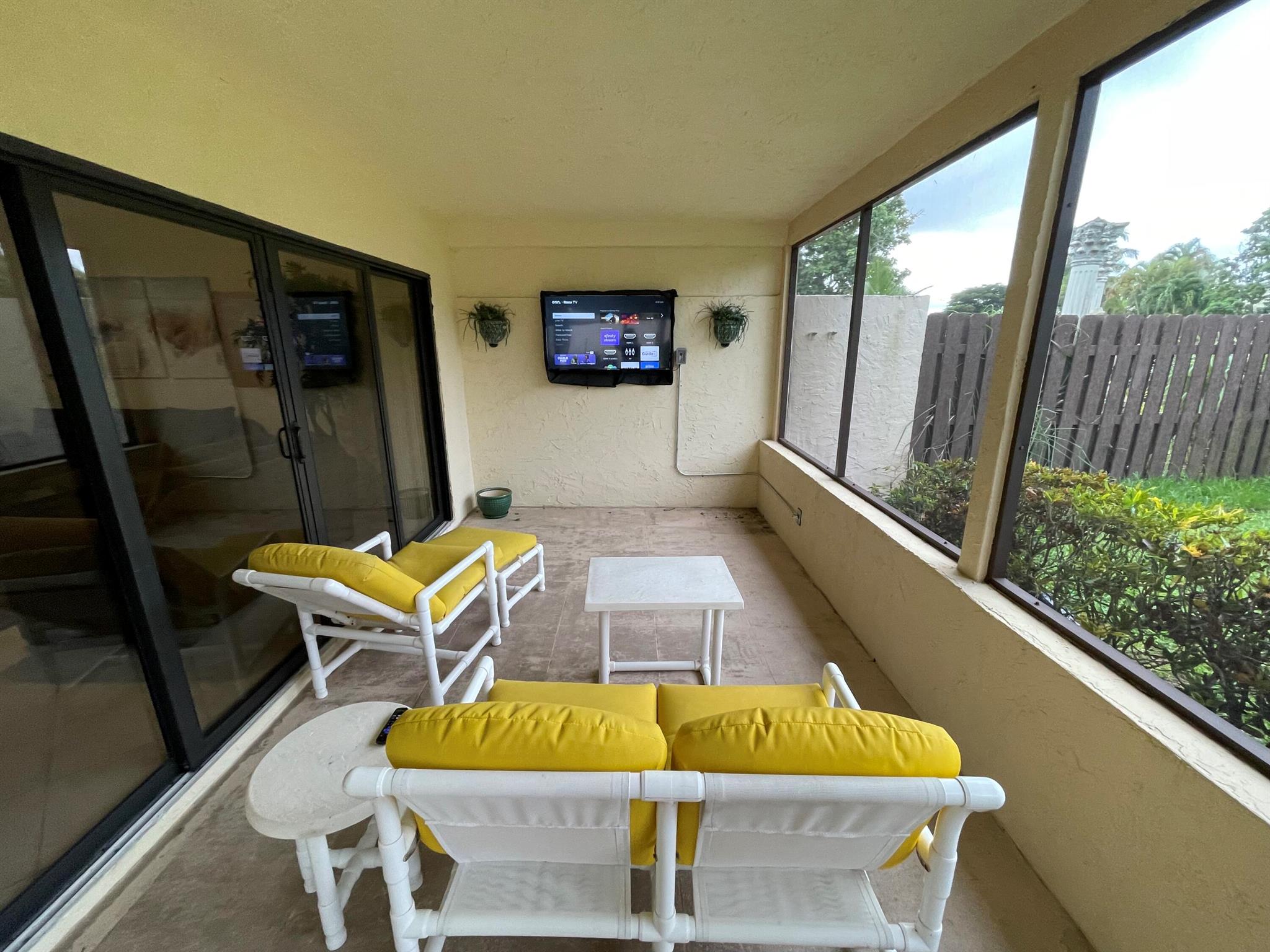 HOMEWOOD LAKES SEC D - Residential Lease