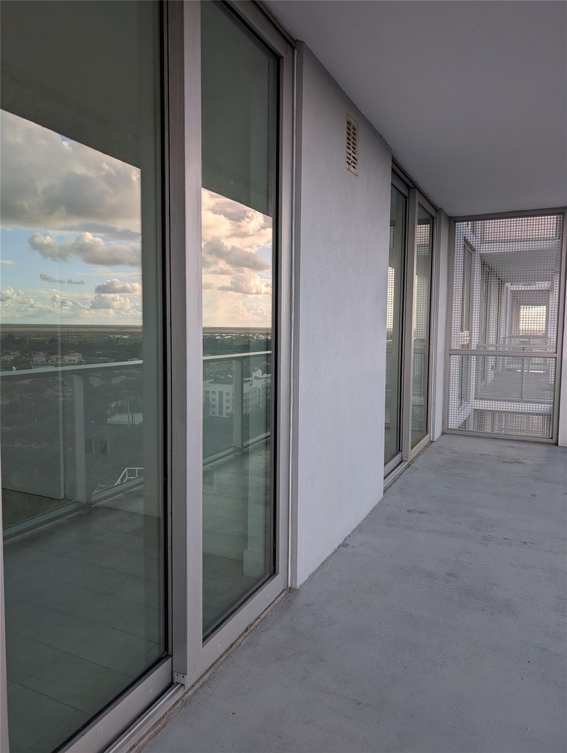 Metropica North Tower One - Residential Lease