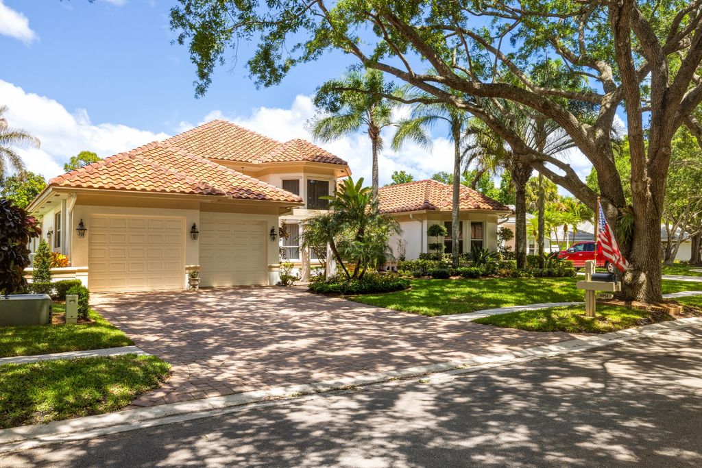 Photo of 6054 Winding Lake Drive, Jupiter, FL 33458 (MLS # B26015462)