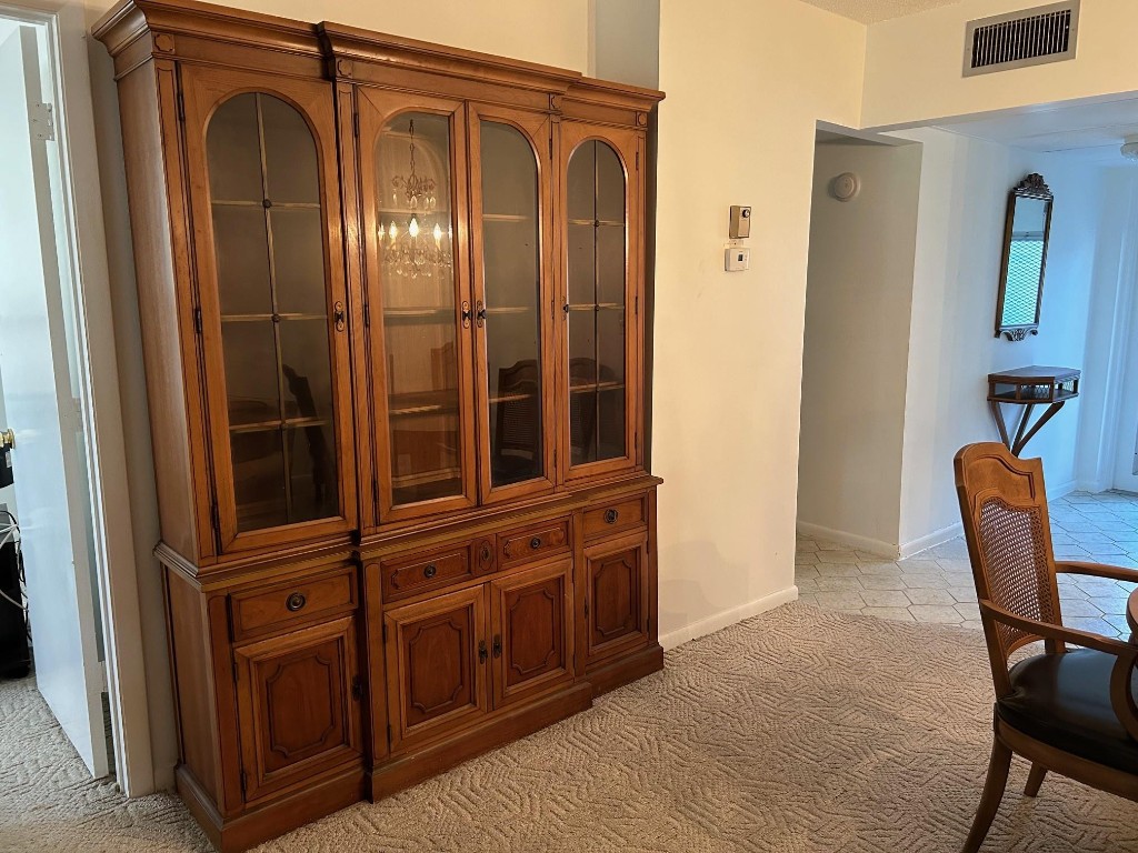 Oriole Golf & Tennis One - Residential