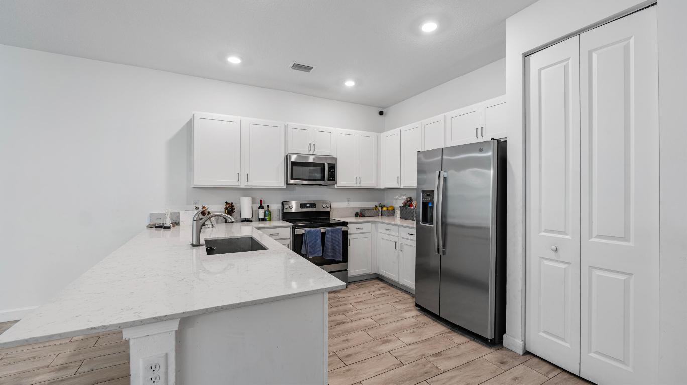 MEDITERRANEA - Residential