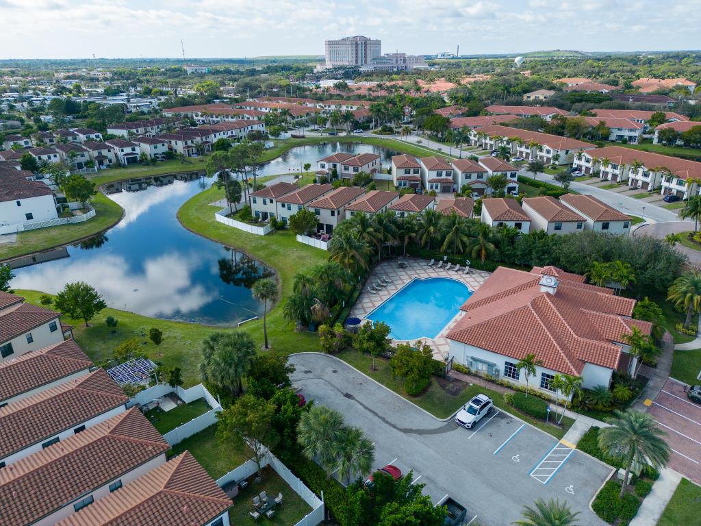 MEDITERRANEA - Residential