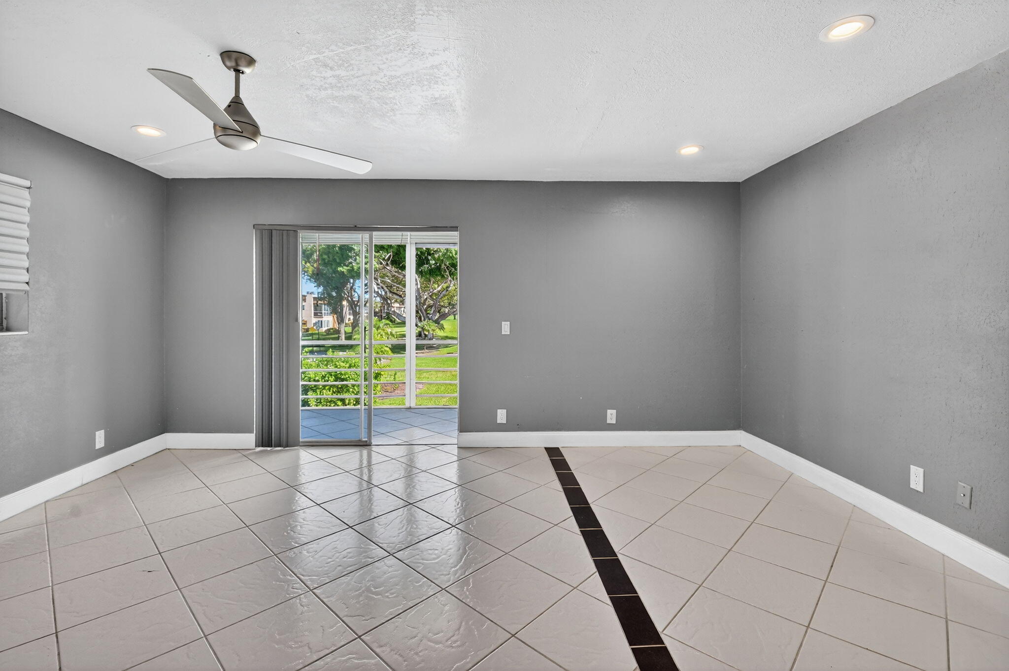 KINGS POINT FLANDERS CONDOS - Residential Lease
