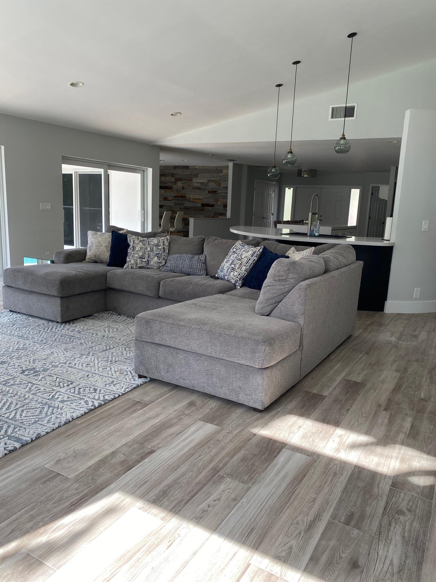 Tropic Isle - Residential