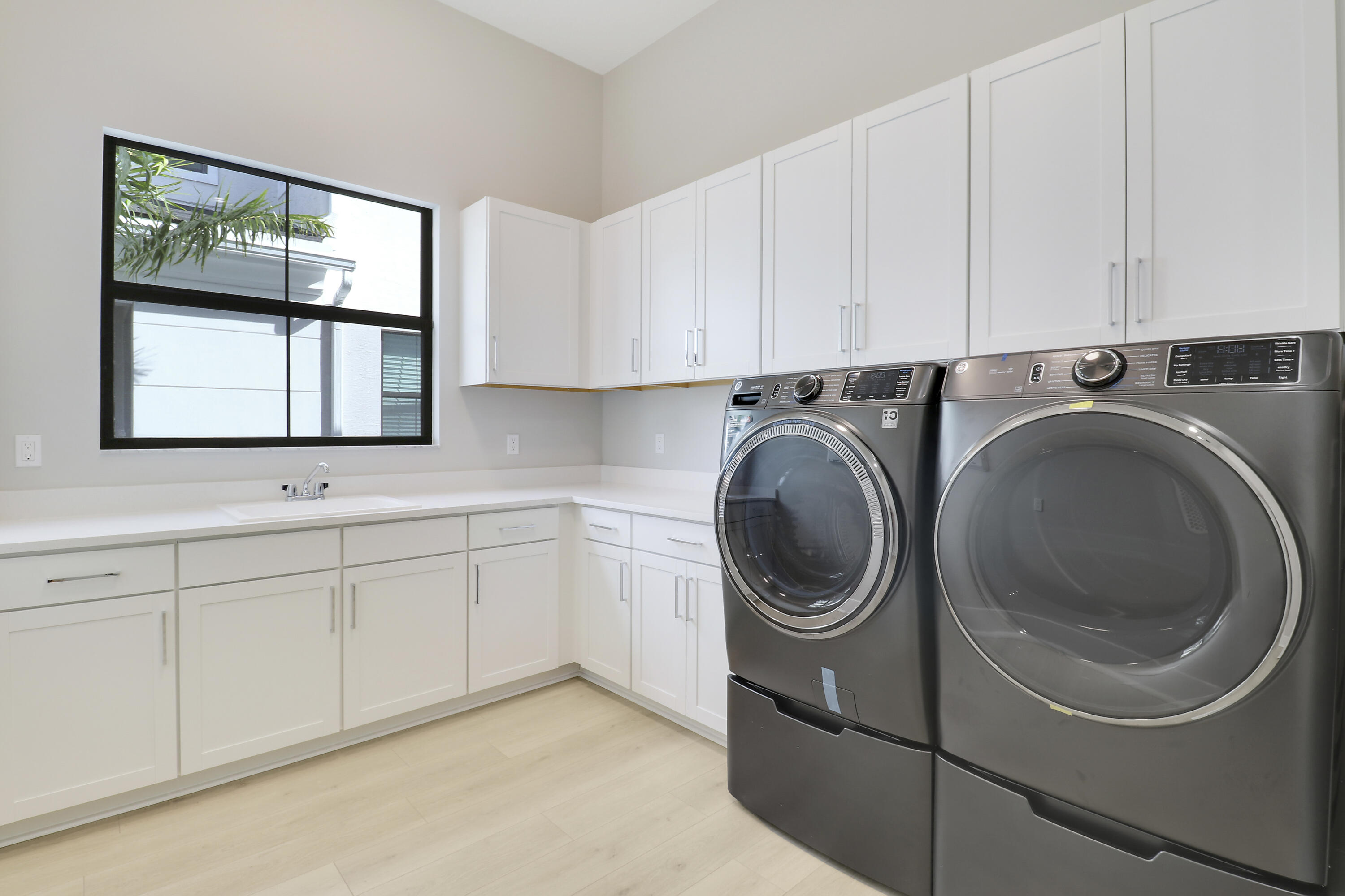 ARTISTRY REPLAT - Residential