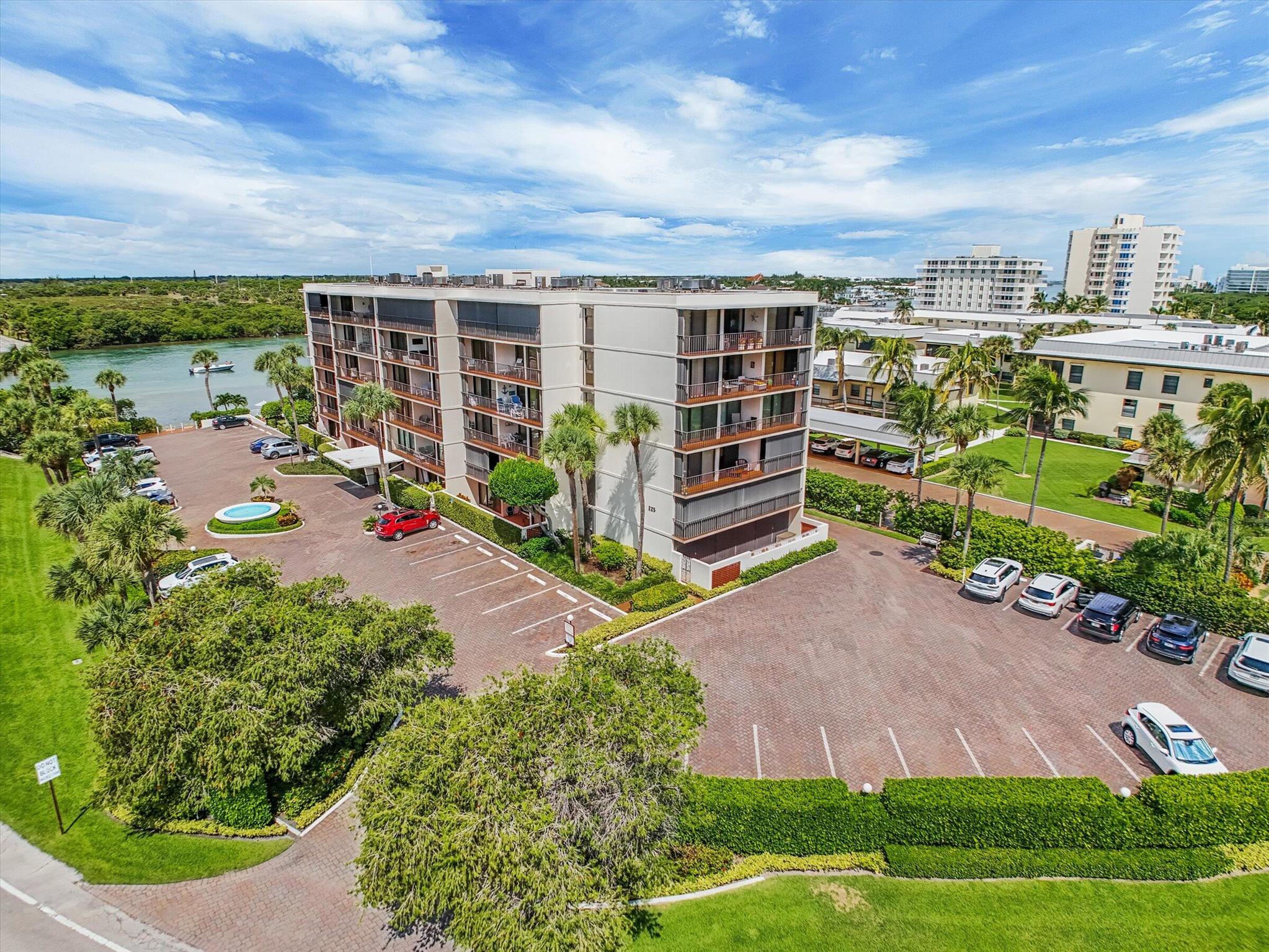 OCEAN VILLAS CONDO APTS - Residential Lease