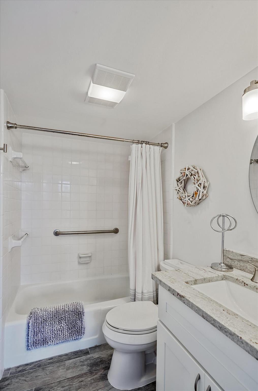 OCEAN VILLAS CONDO APTS - Residential Lease