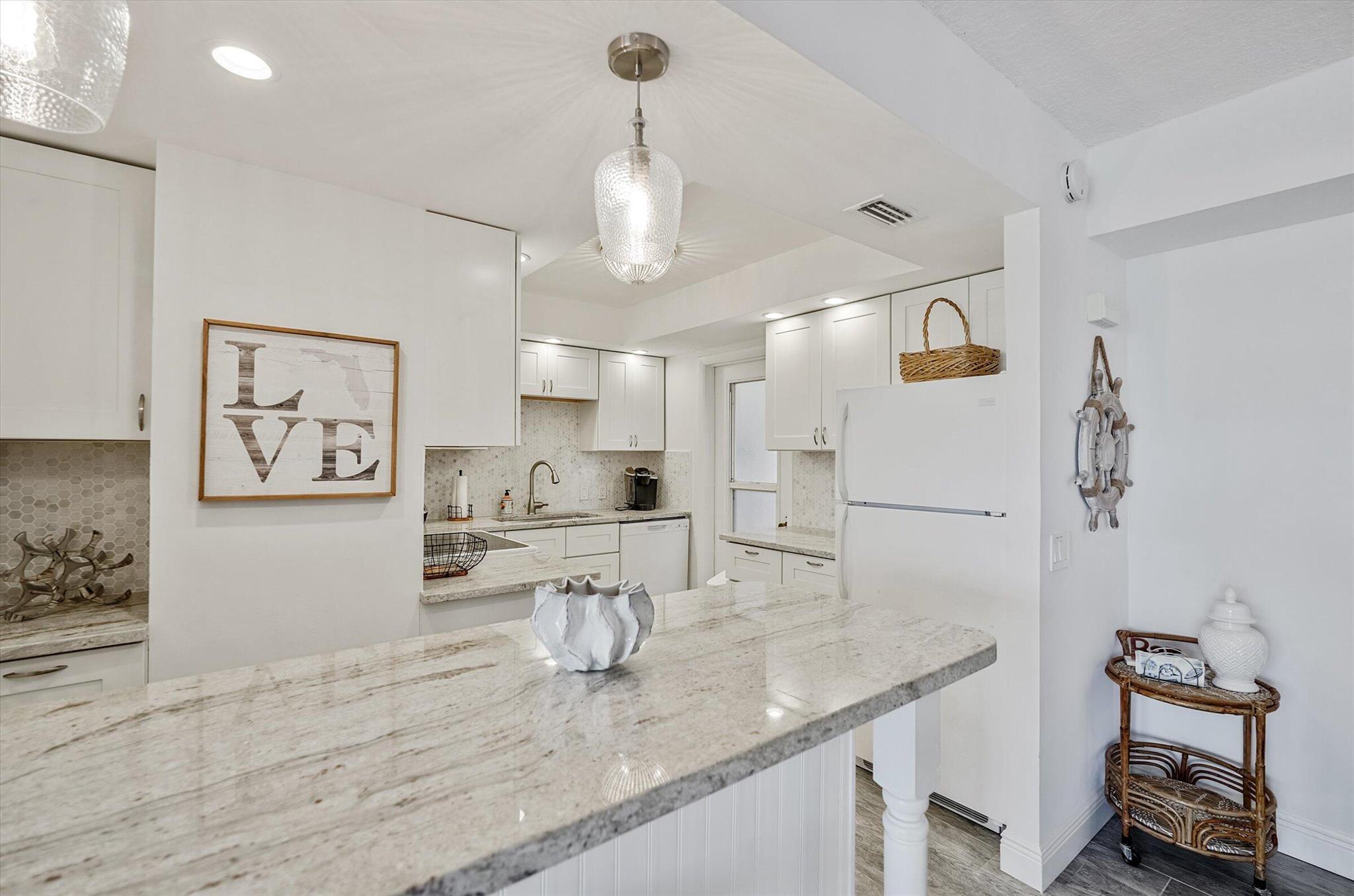 OCEAN VILLAS CONDO APTS - Residential Lease