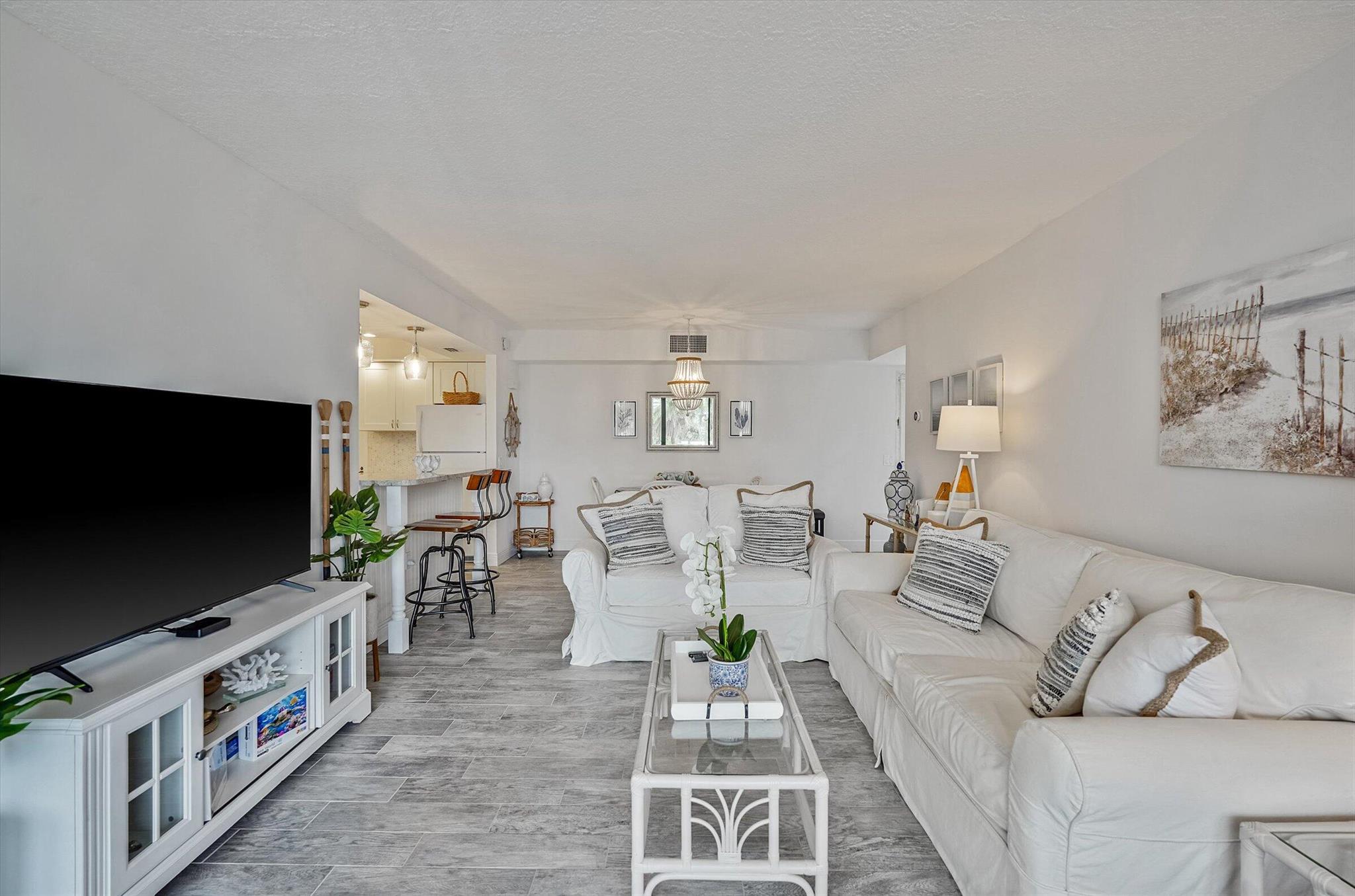 OCEAN VILLAS CONDO APTS - Residential Lease