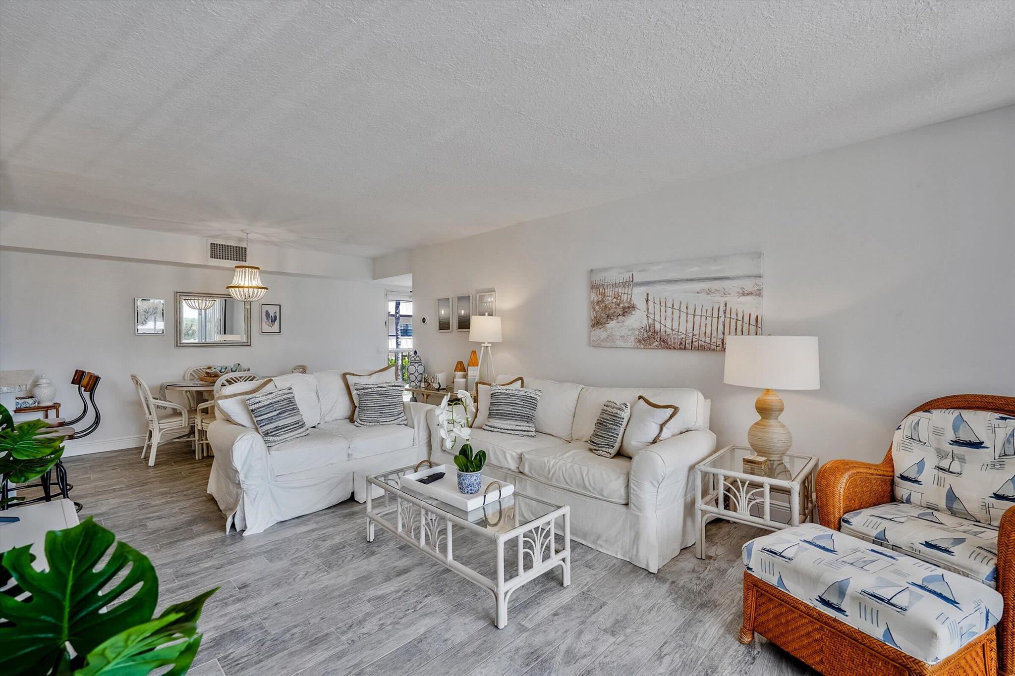 OCEAN VILLAS CONDO APTS - Residential Lease