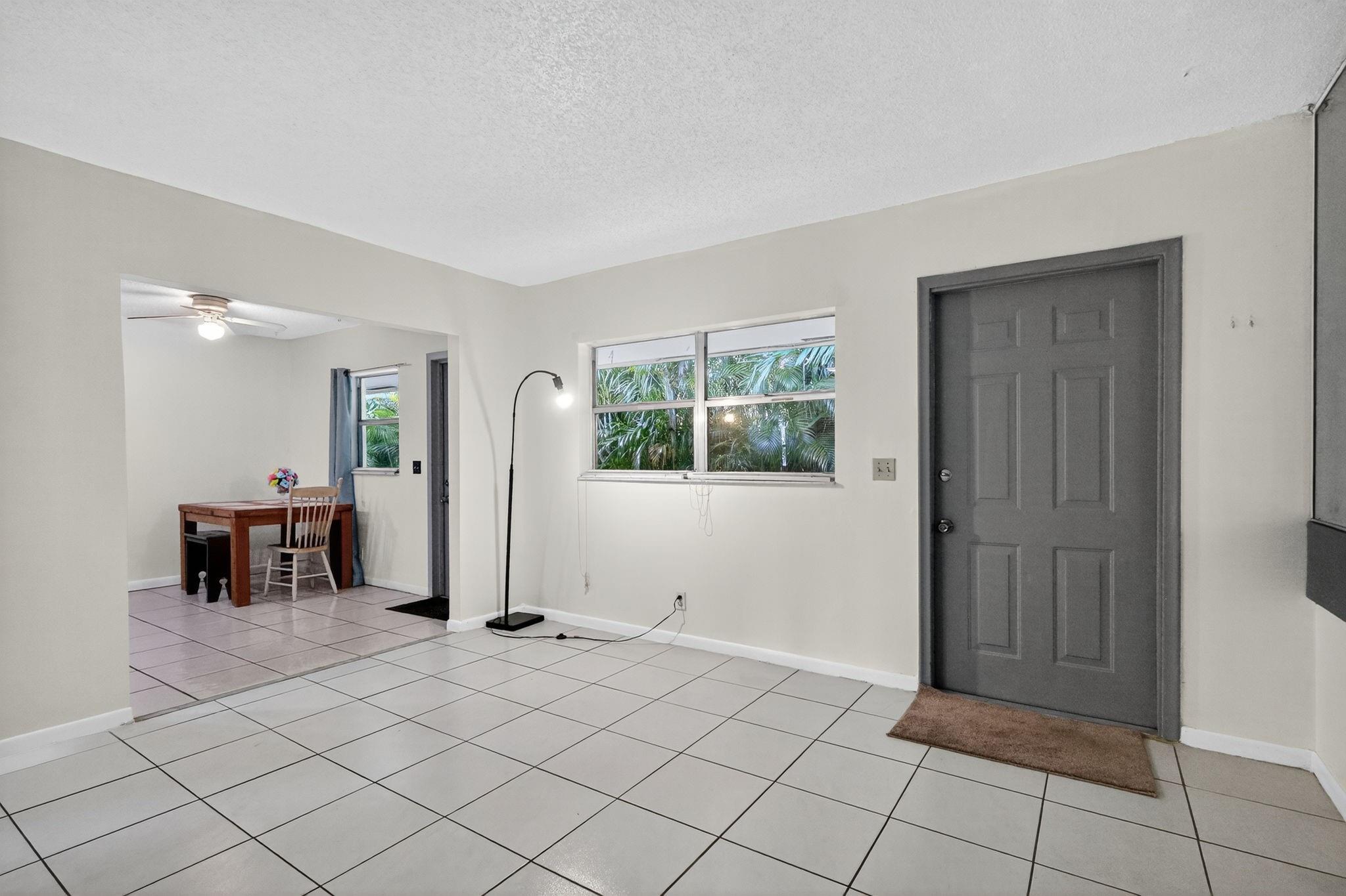 Dania Homesites 28-40 B - Residential Lease