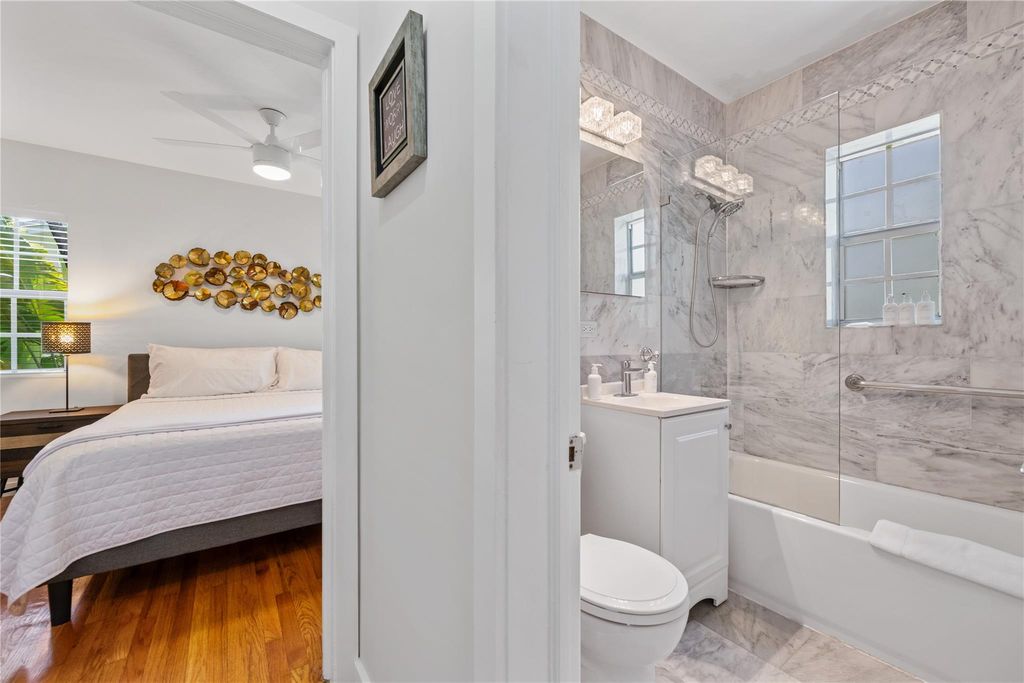 Photo of 3015 Seville St #7, Fort Lauderdale, FL 33304 (MLS # F10531297)