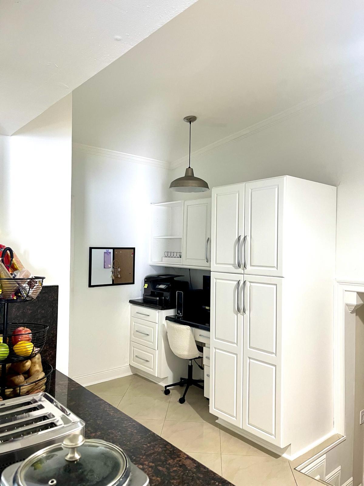 HIGHLAND LAKES SEC 2 - Residential Lease