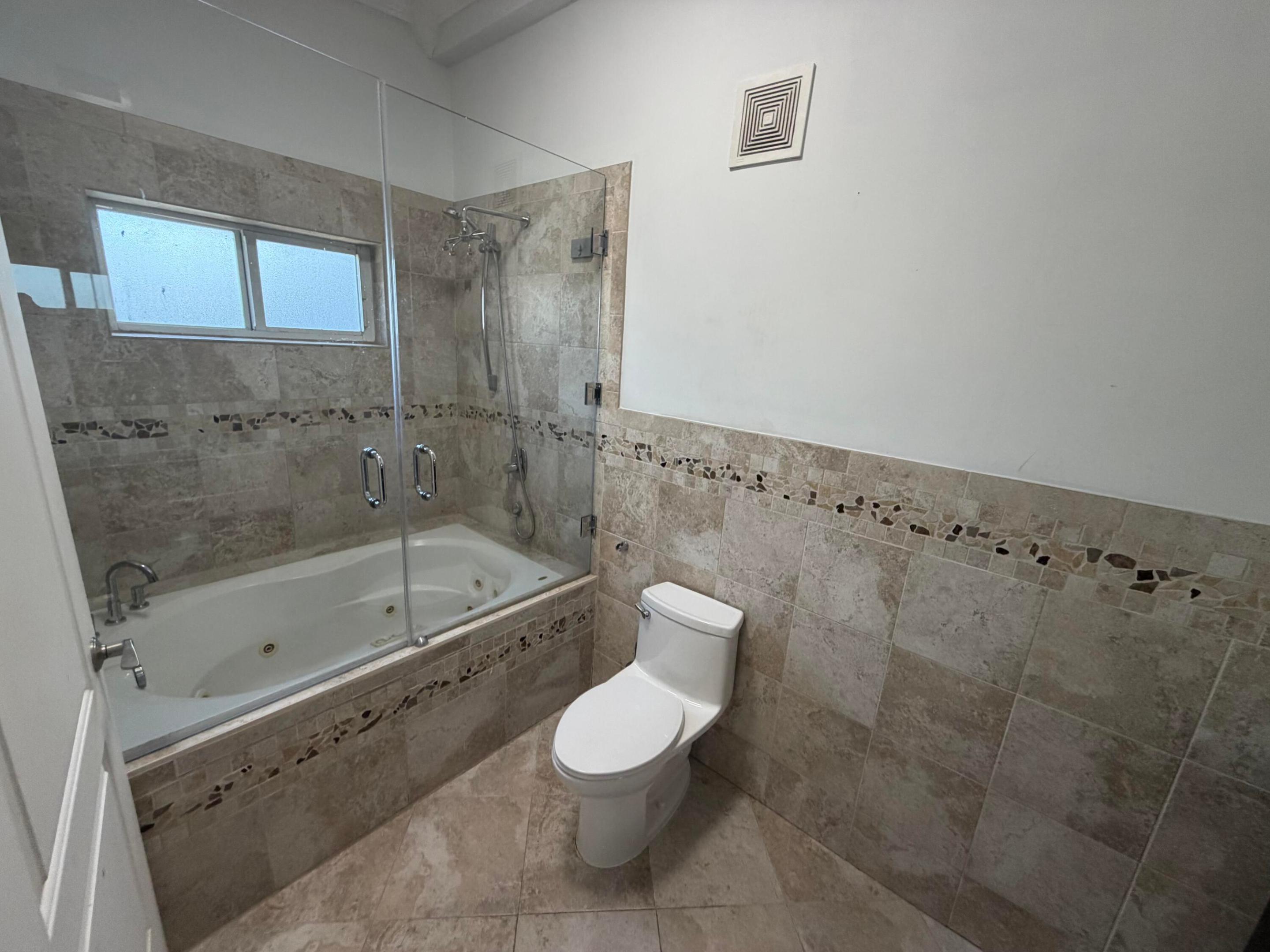 HIGHLAND LAKES SEC 2 - Residential Lease