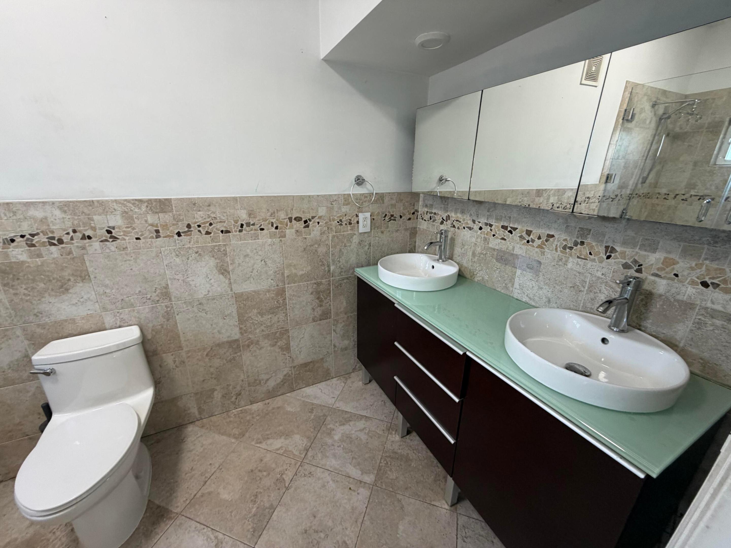 HIGHLAND LAKES SEC 2 - Residential Lease