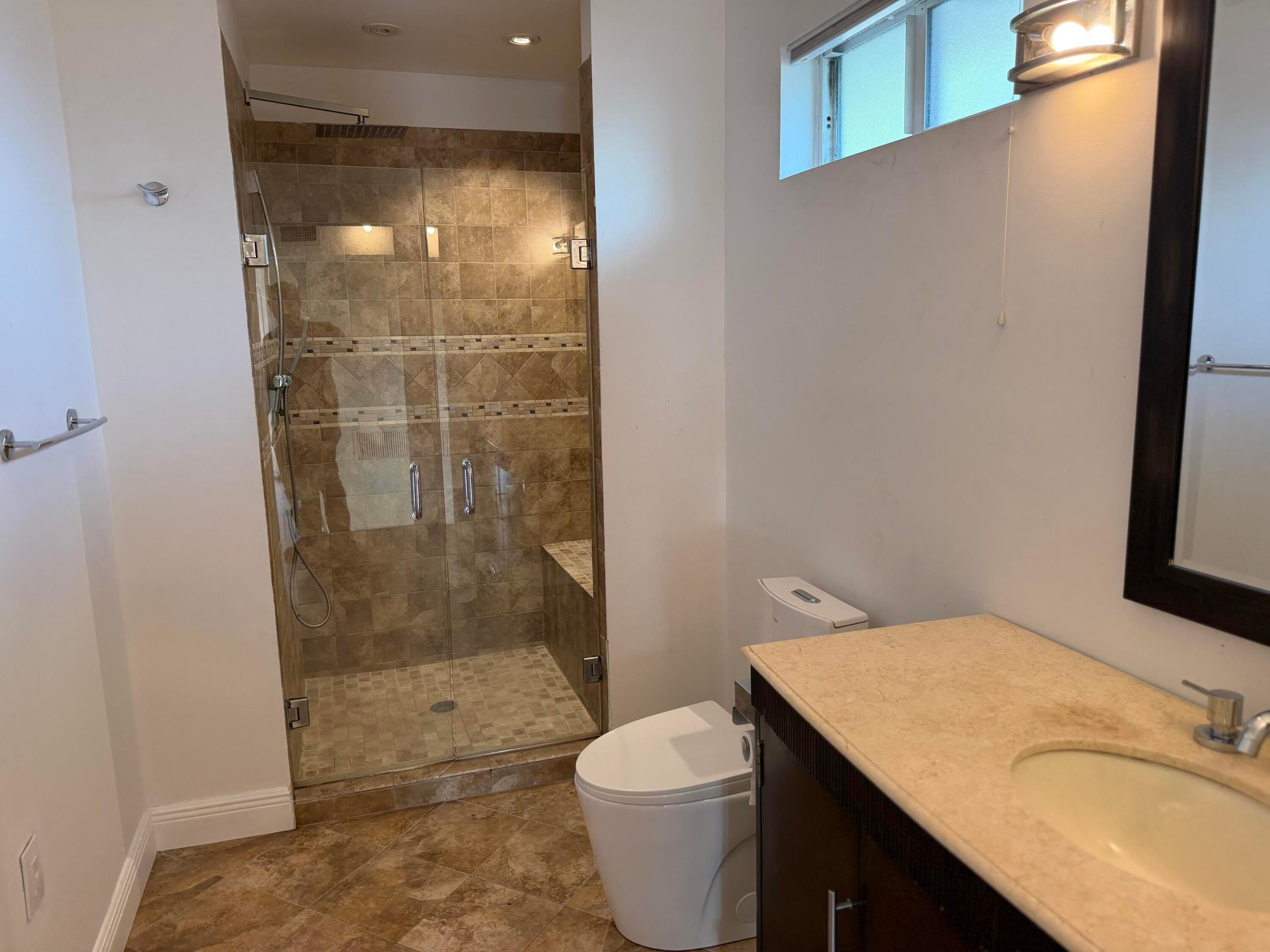 HIGHLAND LAKES SEC 2 - Residential Lease