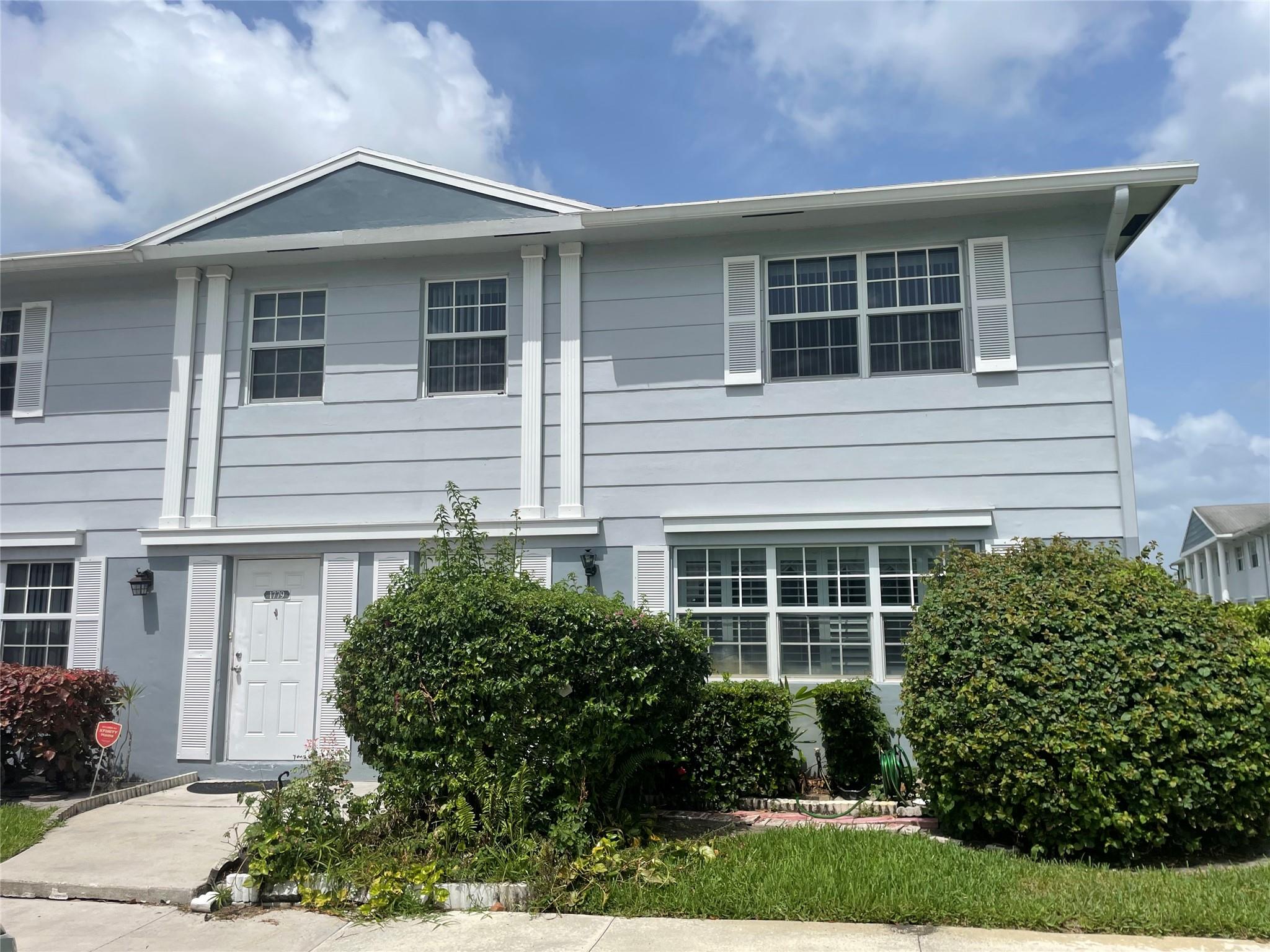 1775 SW 81st Way