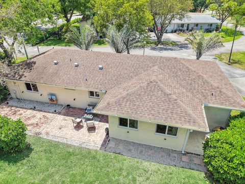 Tiny photo for 432 SW Natura Avenue, Deerfield Beach, FL 33441 (MLS # B26023729)