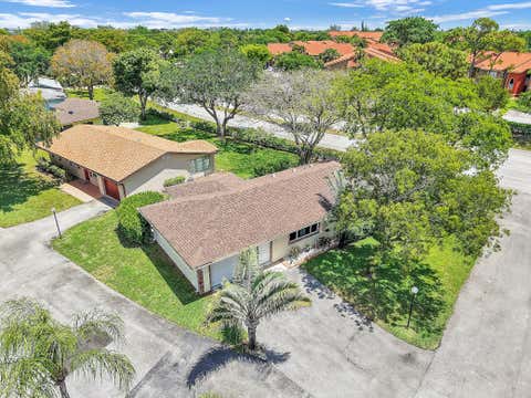 Tiny photo for 432 SW Natura Avenue, Deerfield Beach, FL 33441 (MLS # B26023729)