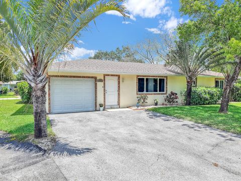 Tiny photo for 432 SW Natura Avenue, Deerfield Beach, FL 33441 (MLS # B26023729)
