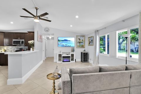 Tiny photo for 432 SW Natura Avenue, Deerfield Beach, FL 33441 (MLS # B26023729)