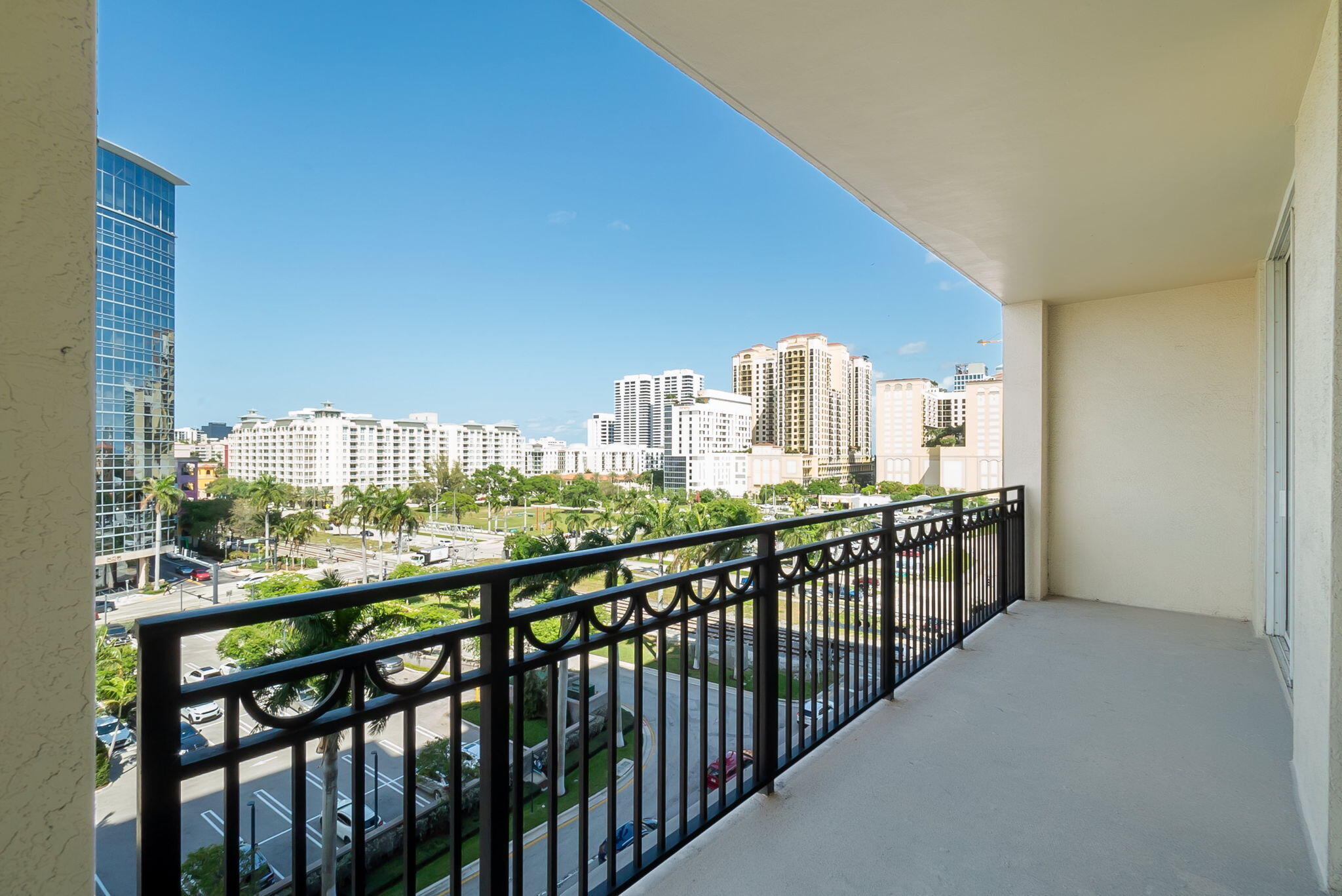 550 OKEECHOBEE Boulevard 609