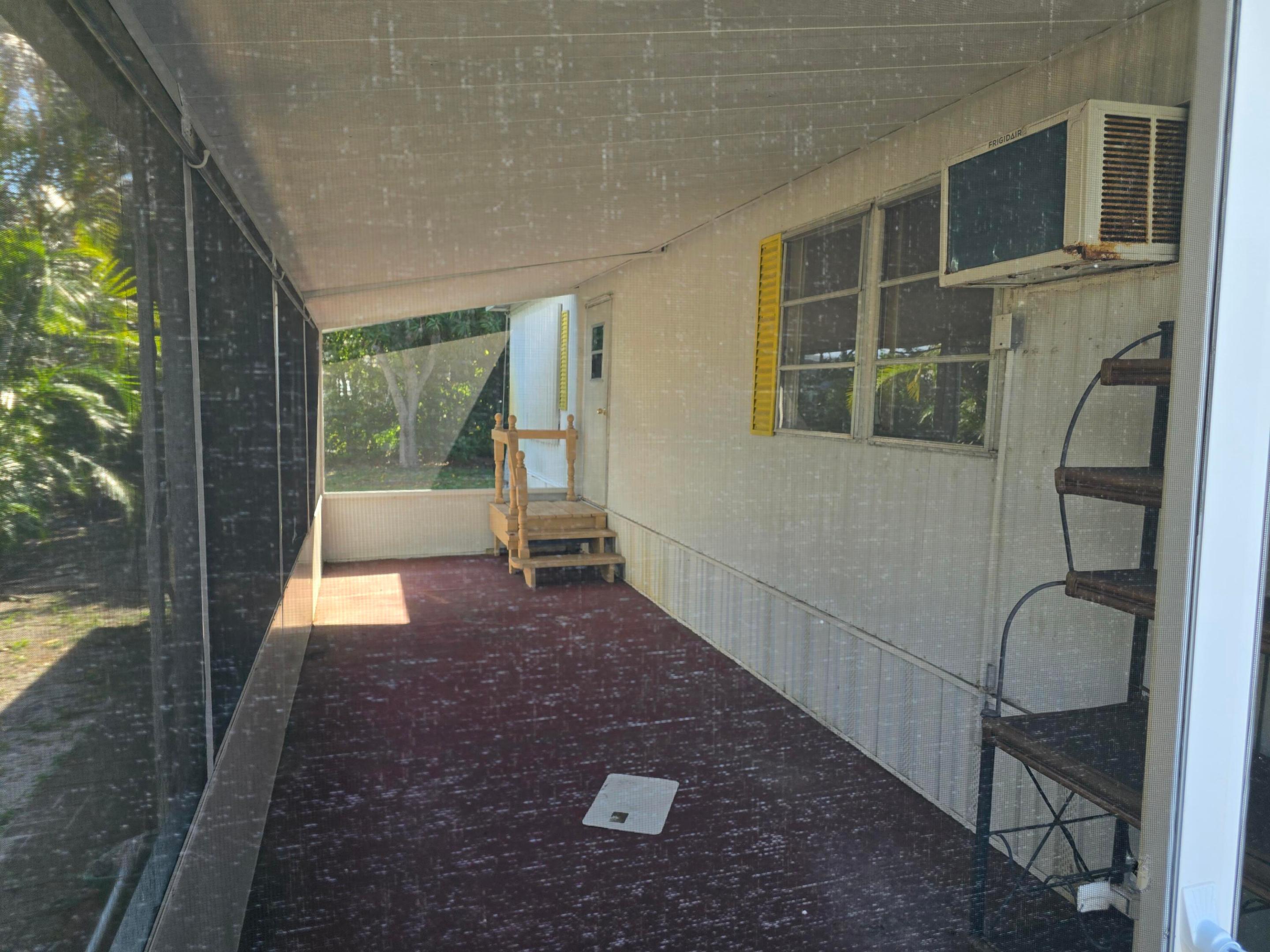 RIDGEWAY - Residential