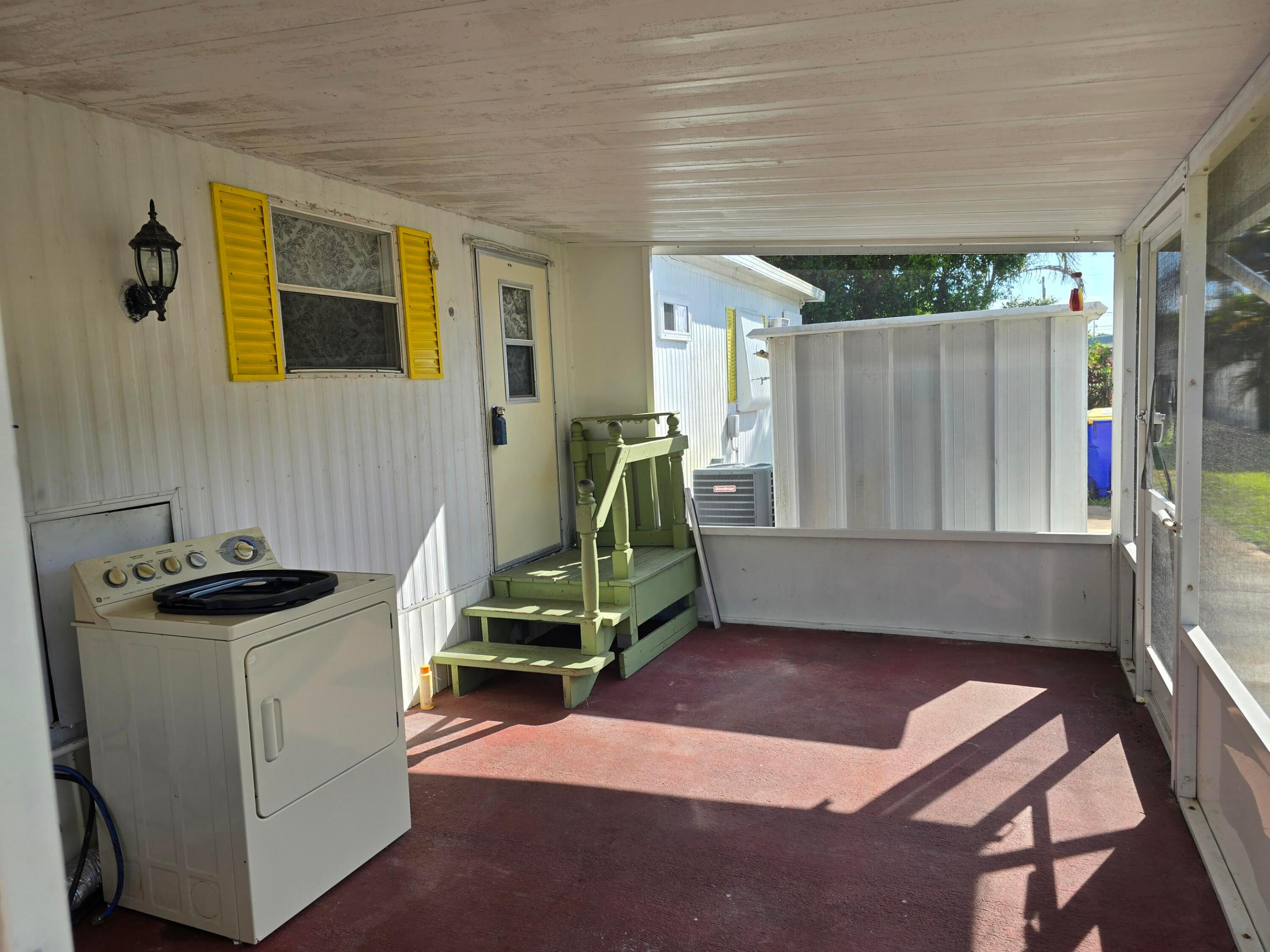 RIDGEWAY - Residential