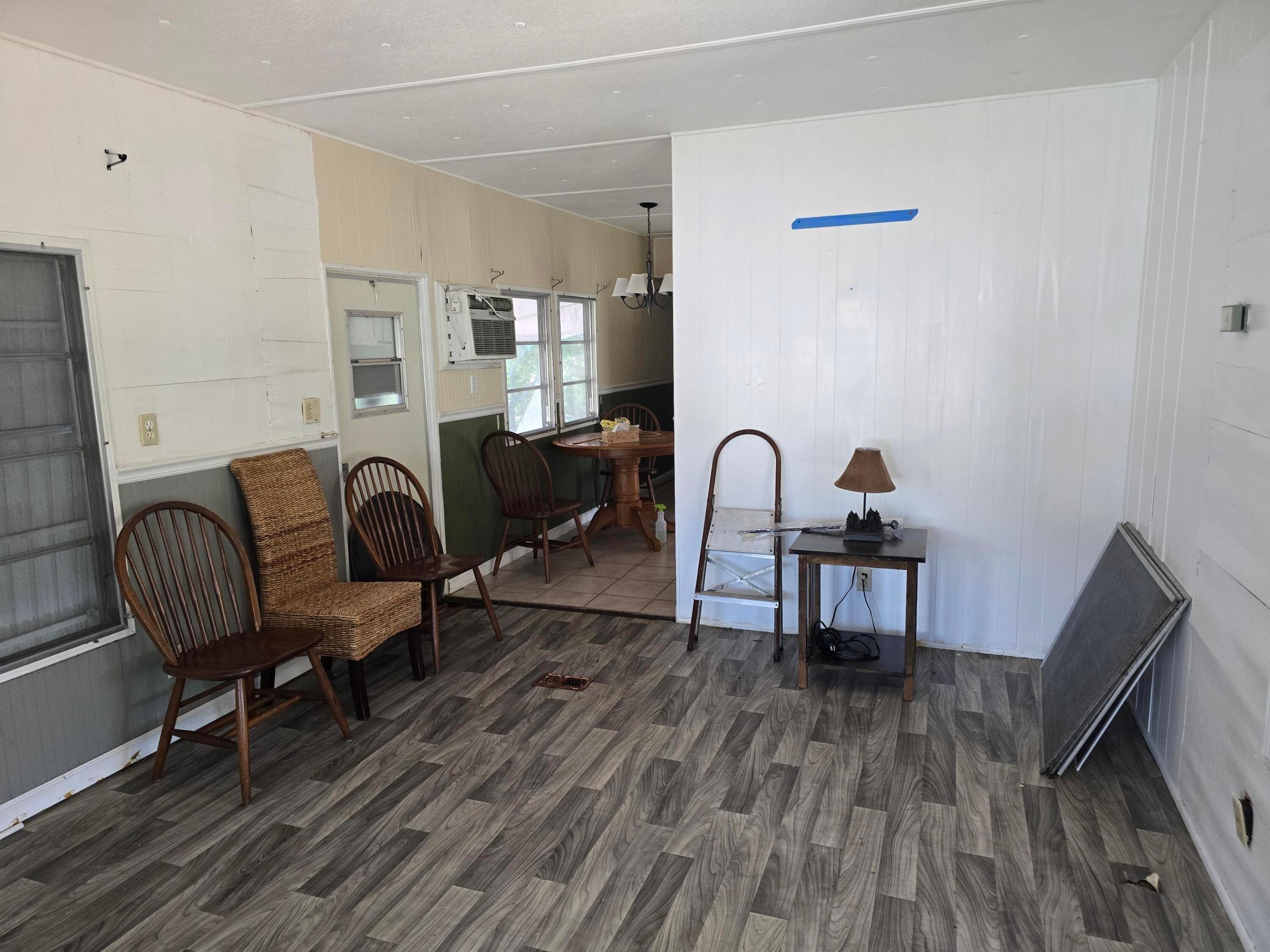 RIDGEWAY - Residential