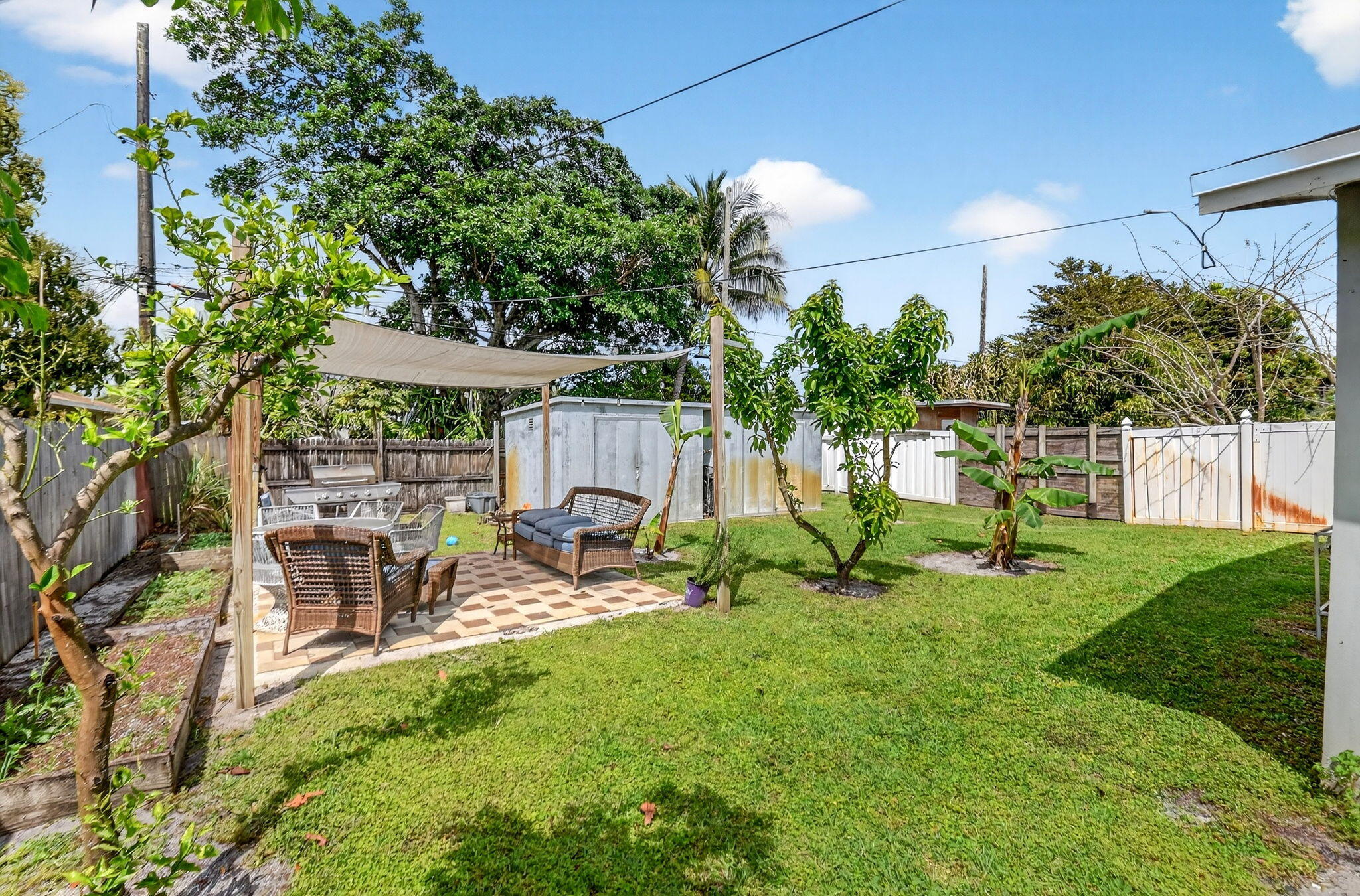 ROYAL PALM ESTATES 2 - Residential