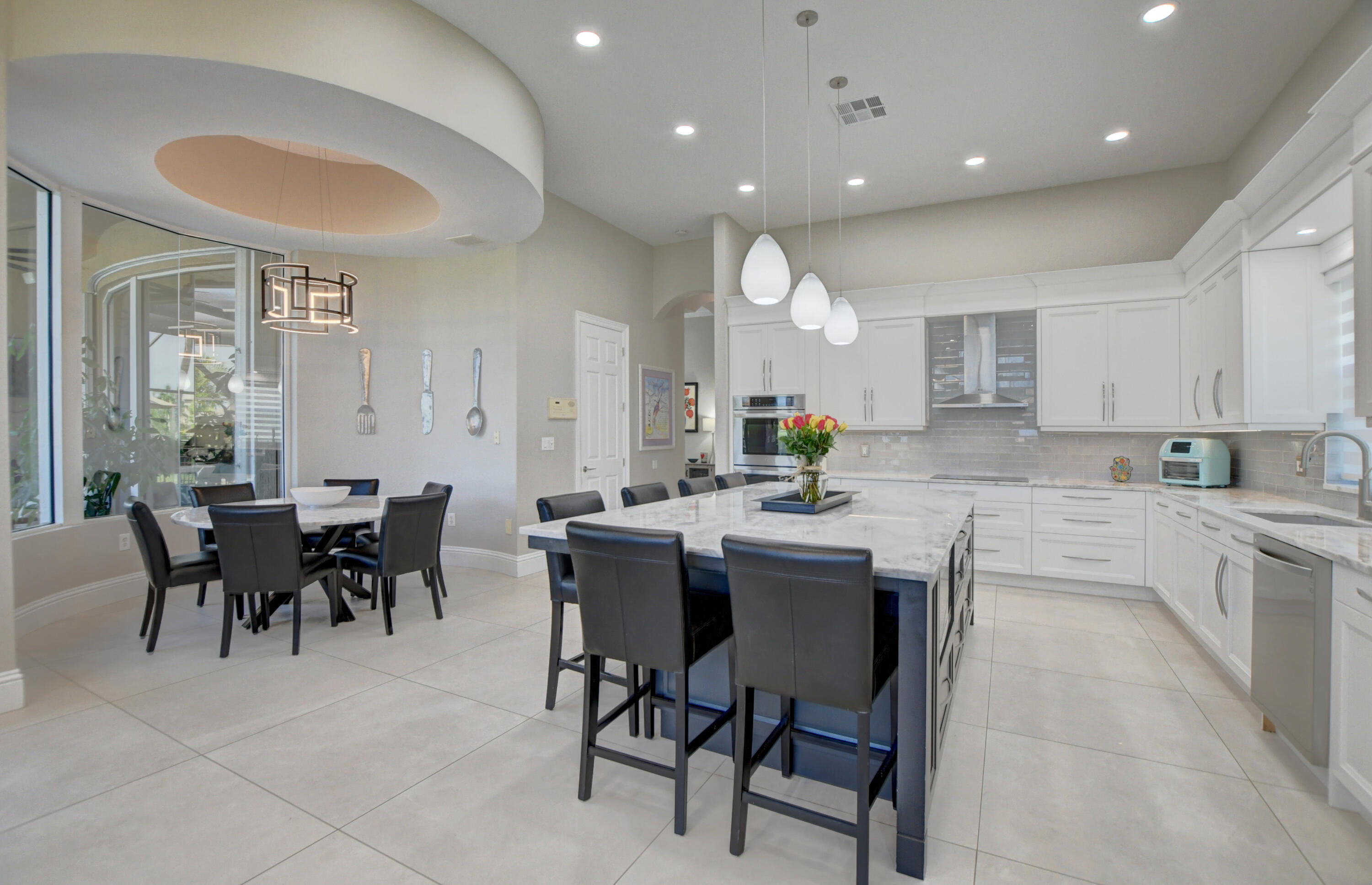 CAPELLA 2 - Residential Lease