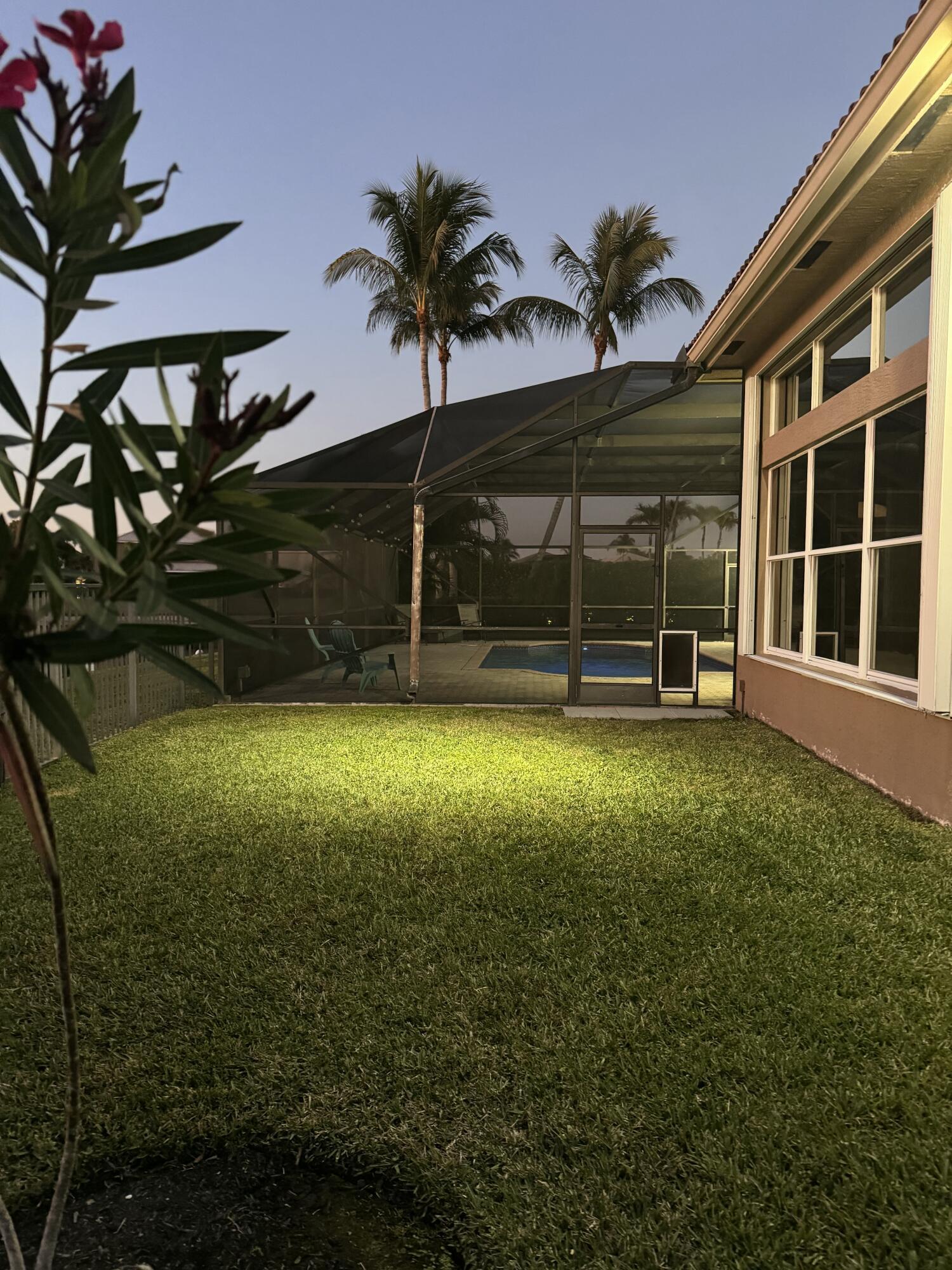 CAPELLA 2 - Residential Lease