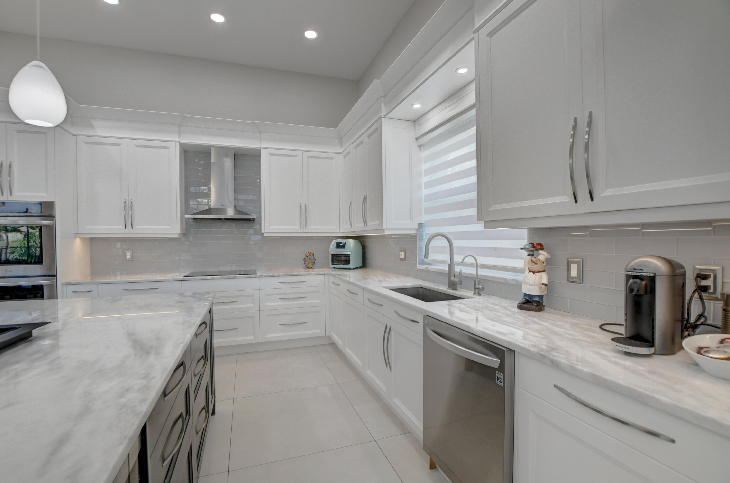 CAPELLA 2 - Residential Lease