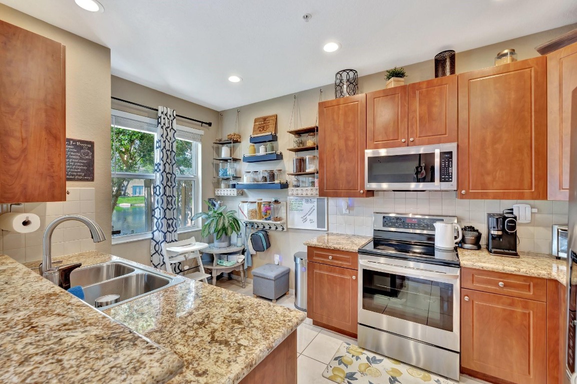 TUSCAN VILLA - Residential