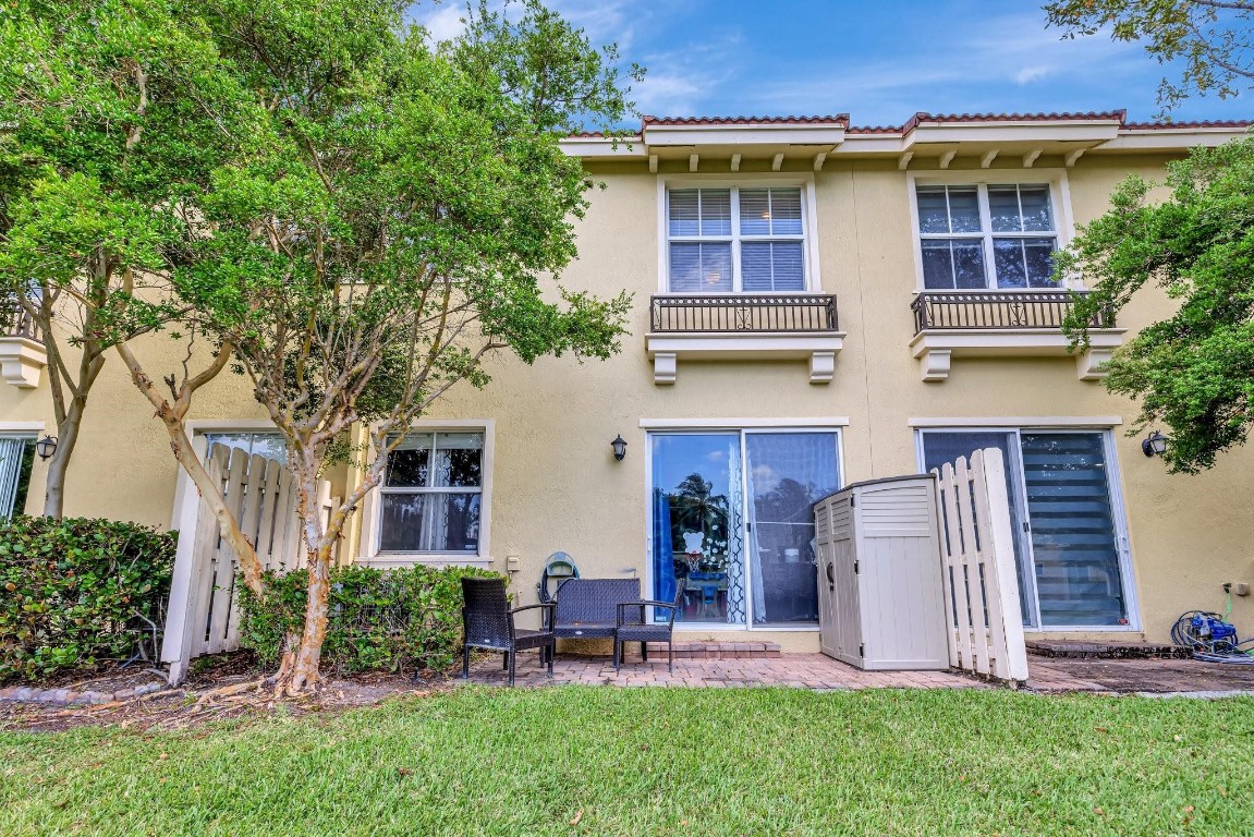 TUSCAN VILLA - Residential