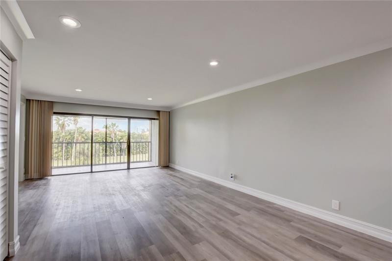 TheFountainsofPalmBeach - Residential