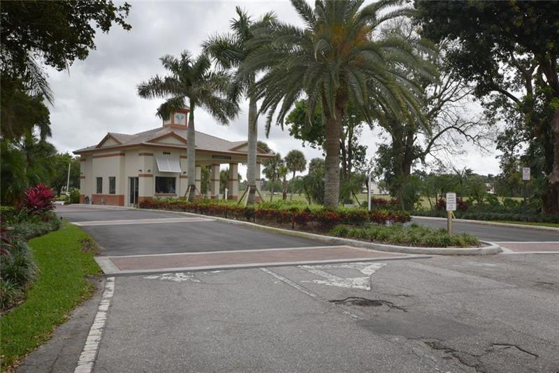 TheFountainsofPalmBeach - Residential